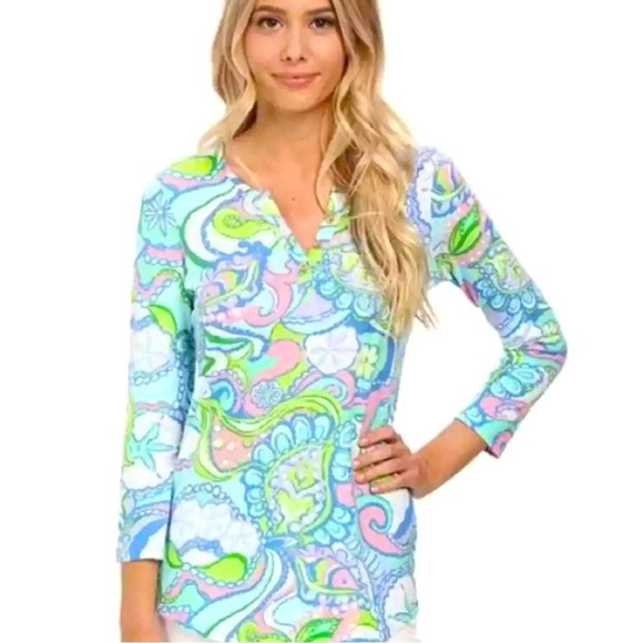 Lilly Pulitzer Tops - Lilly Pulitzer Kirby Knit Top 3/4 Sleeve in Conch Republic Print Size L